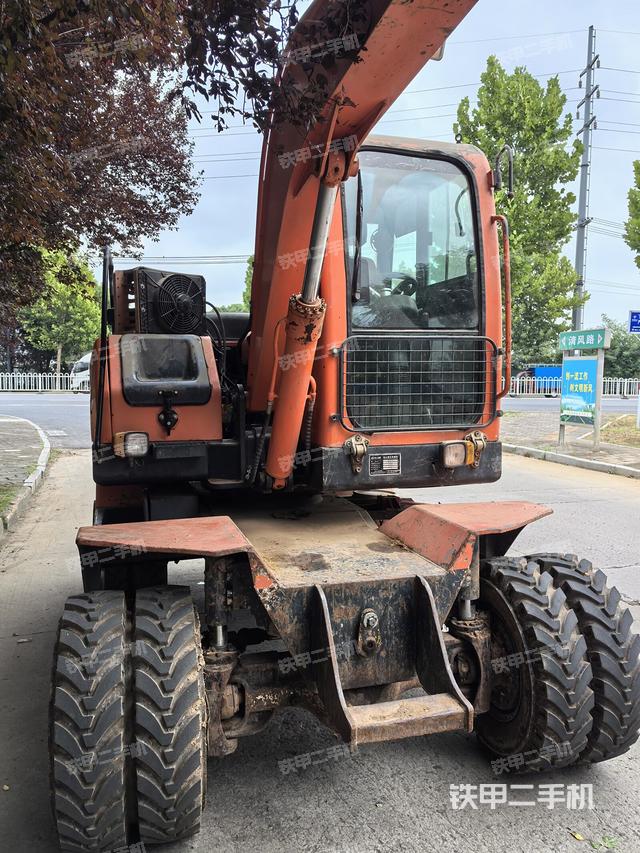 单侧履带整体（整机外观）