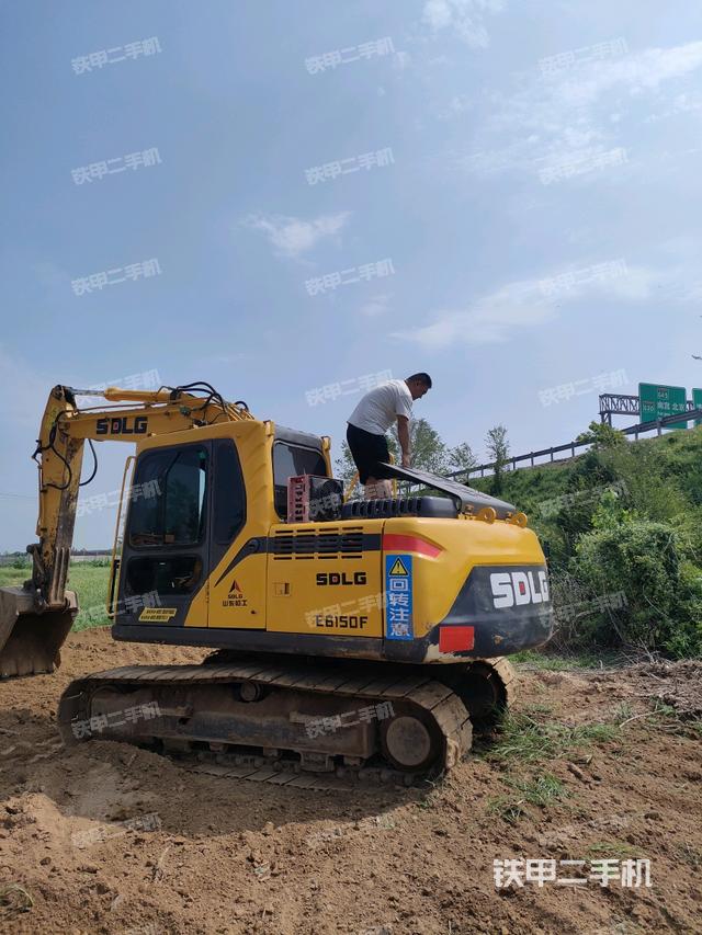 左后45(整機(jī)外觀) 左后45(整機(jī)外觀)