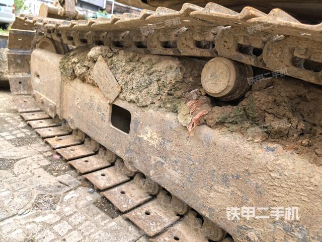 左驱动轮(行走机构) 左驱动轮(行走机构)