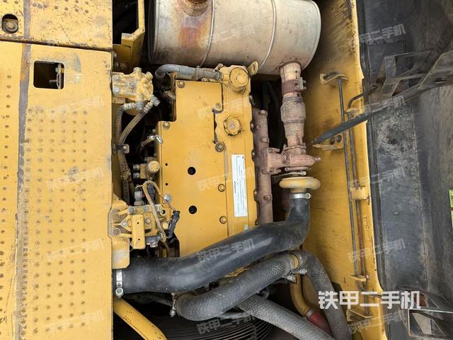 发动机整体俯视(整机外观) 发动机整体俯视(整机外观)