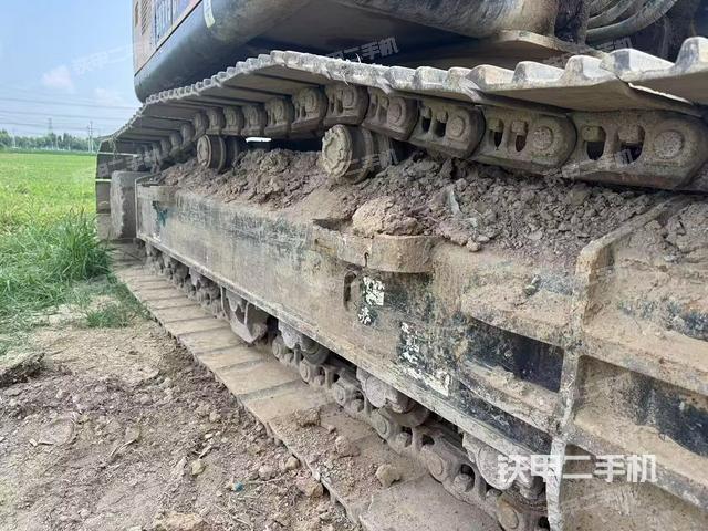 左側(cè)履帶整體?(行走機(jī)構(gòu)) 左側(cè)履帶整體?(行走機(jī)構(gòu))
