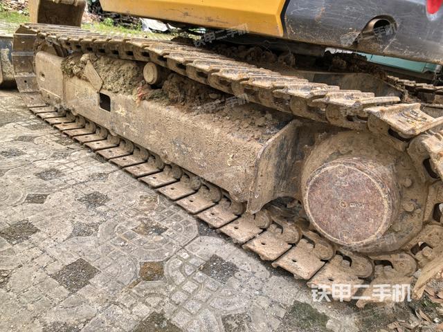 左侧履带整体 (行走机构) 左侧履带整体 (行走机构)