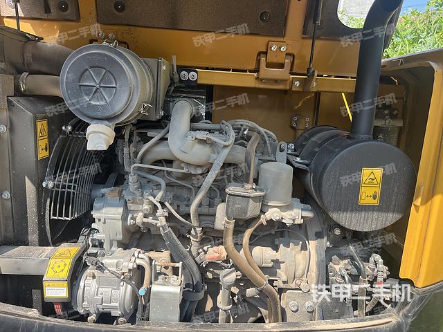 发动机整体俯视(整机外观) 发动机整体俯视(整机外观)