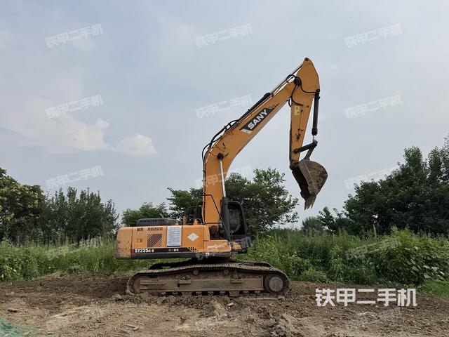 整机右后45°(整机外观) 整机右后45°(整机外观)