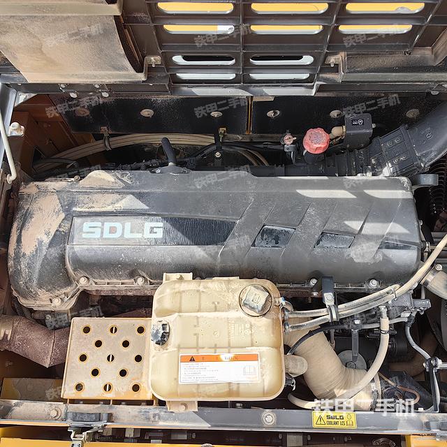 发动机整体俯视（整机外观）