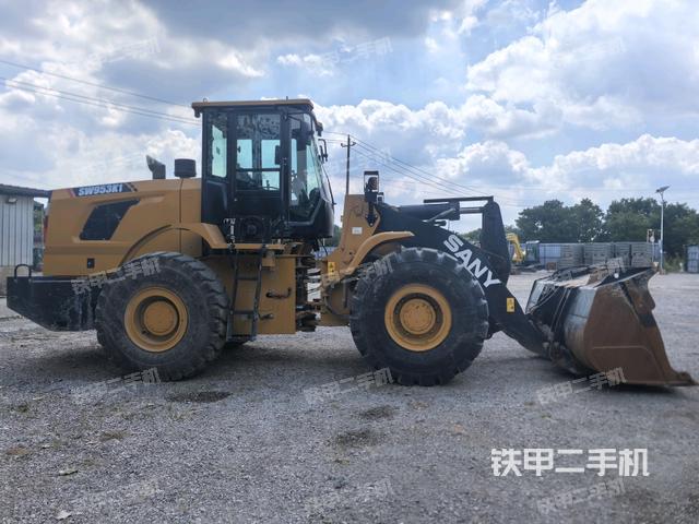 整機(jī)右后45°(整機(jī)外觀及大件) 整機(jī)右后45°(整機(jī)外觀及大件)