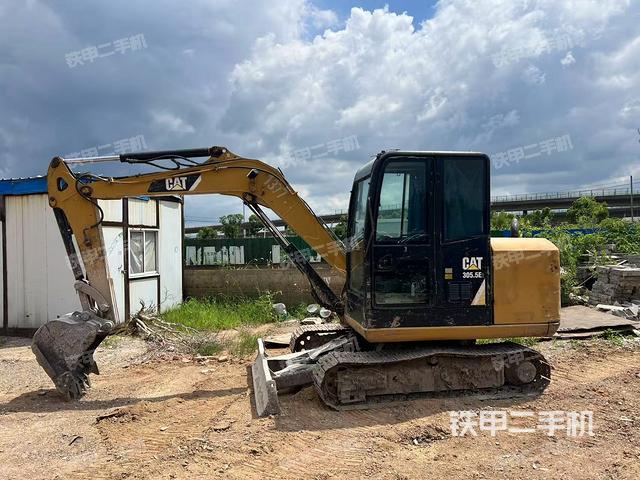 卡特彼勒CAT®305.5E2 小型液压挖掘机