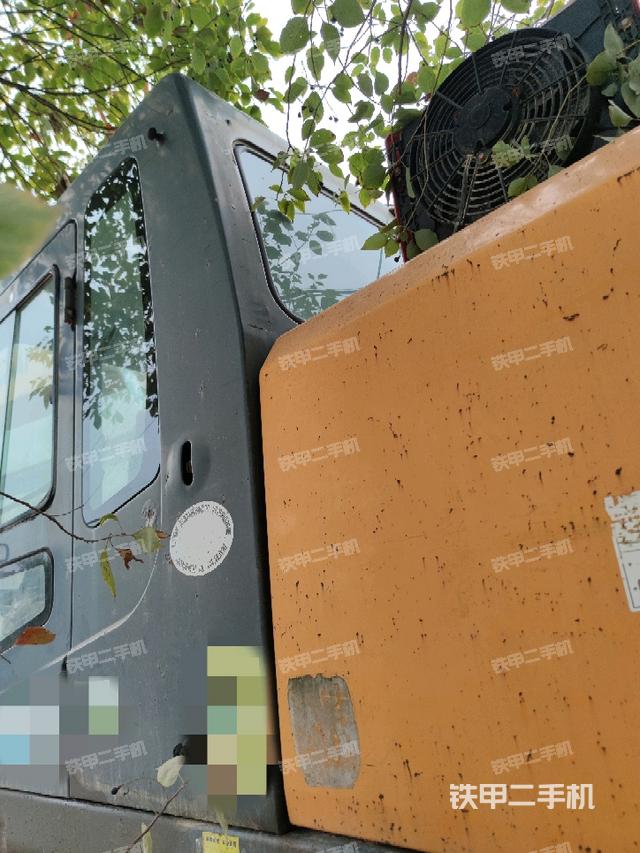 駕駛室左后45度（駕駛室部分）