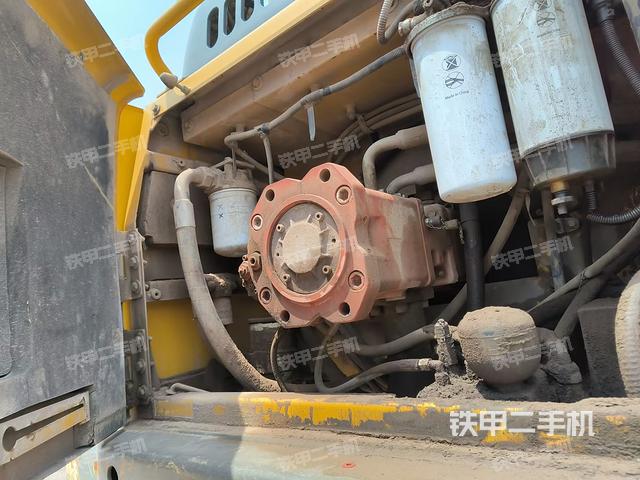 液压泵斜45 左(大件舱室) 液压泵斜45 左(大件舱室)