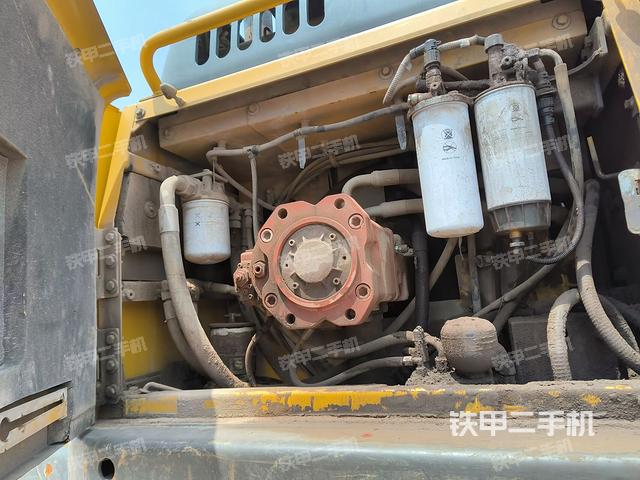 液压泵室(大件舱室) 液压泵室(大件舱室)