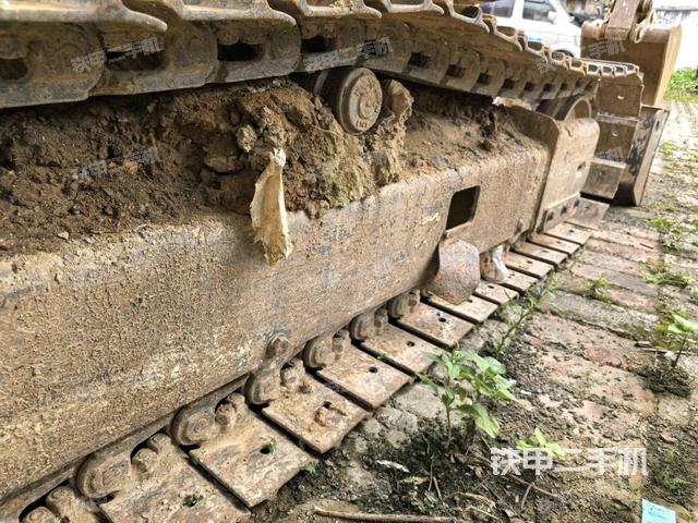 右侧履带整体 (行走机构) 右侧履带整体 (行走机构)