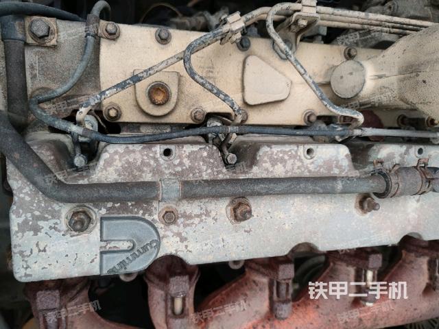 氣門室蓋螺絲特寫（上車部件）