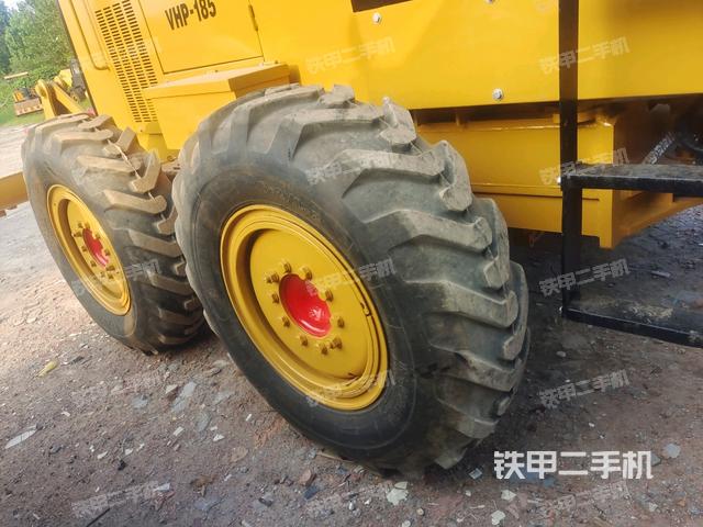 右引導(dǎo)輪/右前輪(行走機(jī)構(gòu)) 右引導(dǎo)輪/右前輪(行走機(jī)構(gòu))
