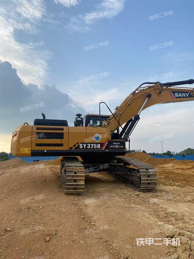 整机右后45°(整机外观) 整机右后45°(整机外观)