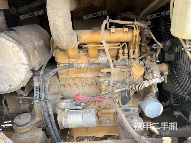 发动机整体俯视(整机外观) 发动机整体俯视(整机外观)