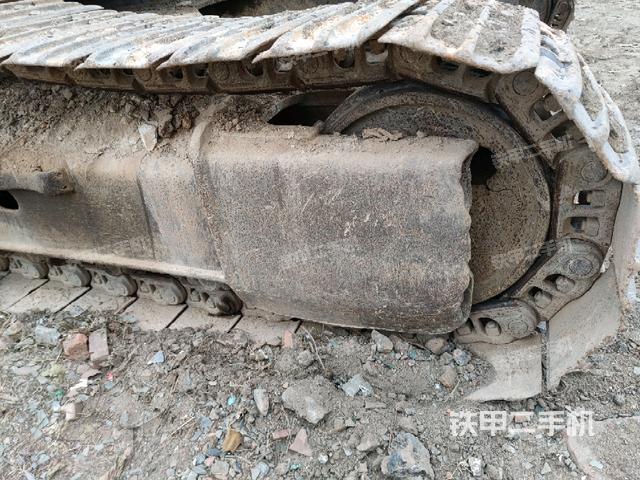 右側(cè)行走馬達(dá)蓋板（行走機構(gòu)）