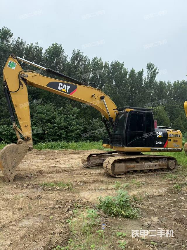 卡特彼勒320D2液压挖掘机