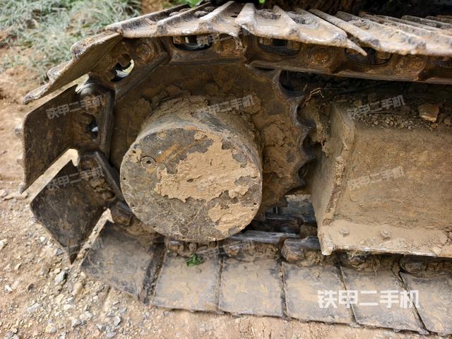 右驱动轮(行走机构) 右驱动轮(行走机构)