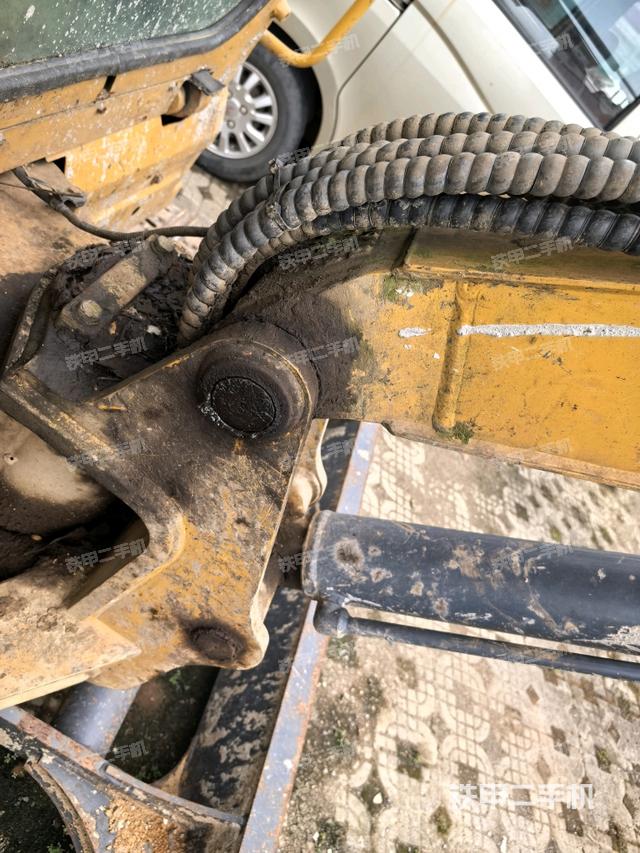 大臂根部 斜(工作和回转装置) 大臂根部 斜(工作和回转装置)