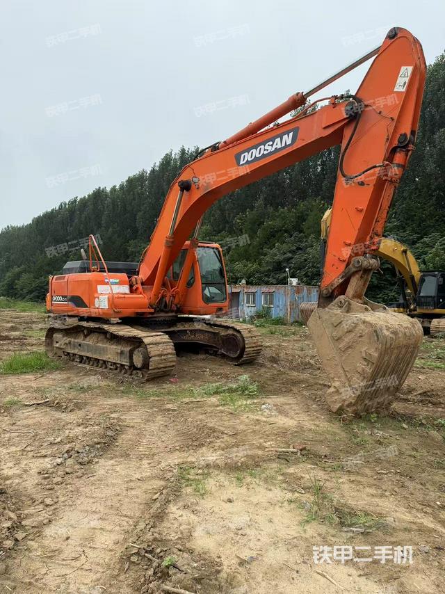 整机右后45°(整机外观) 整机右后45°(整机外观)