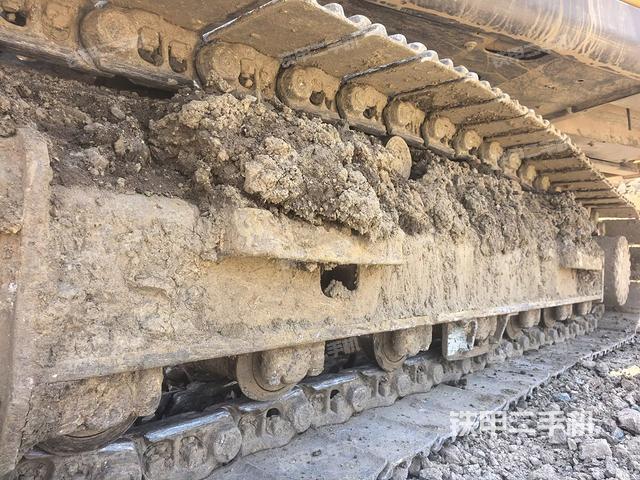 左侧履带整体 (行走机构) 左侧履带整体 (行走机构)