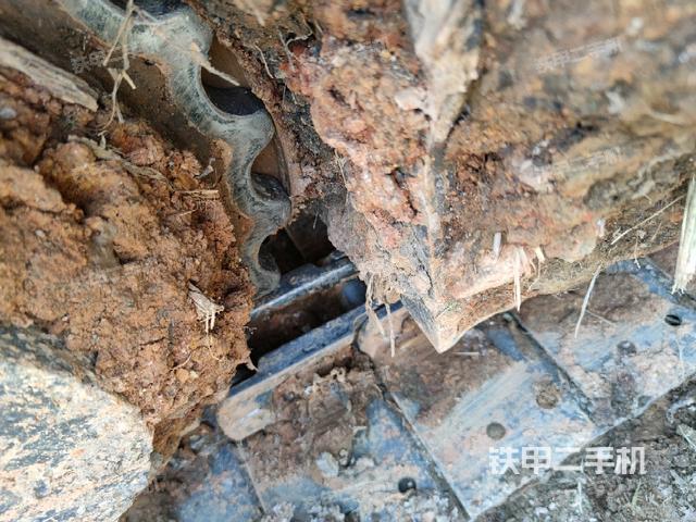 右側(cè)行走馬達(dá)蓋板（行走機(jī)構(gòu)）