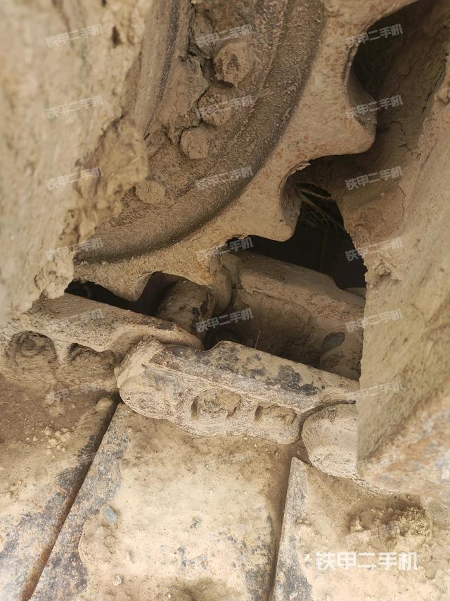 右驅(qū)動輪(行走機構(gòu)) 右驅(qū)動輪(行走機構(gòu))