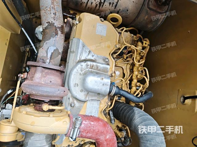 發(fā)動機室(上車部件) 發(fā)動機室(上車部件)