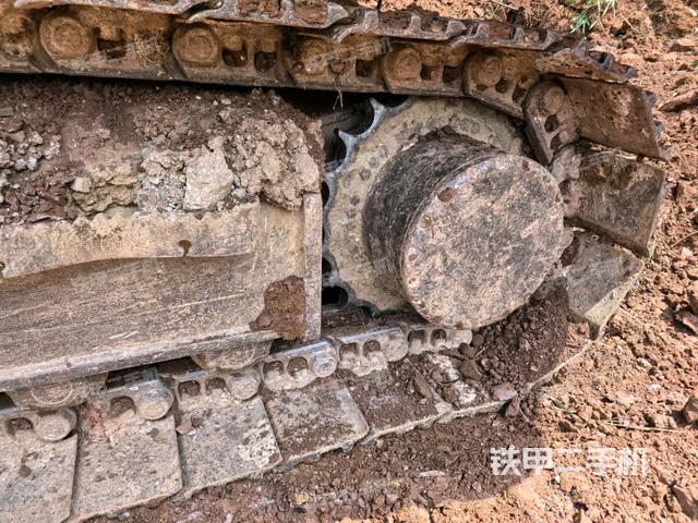 右侧行走马达盖板(行走机构) 右侧行走马达盖板(行走机构)