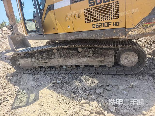 右导向轮(行走机构) 右导向轮(行走机构)