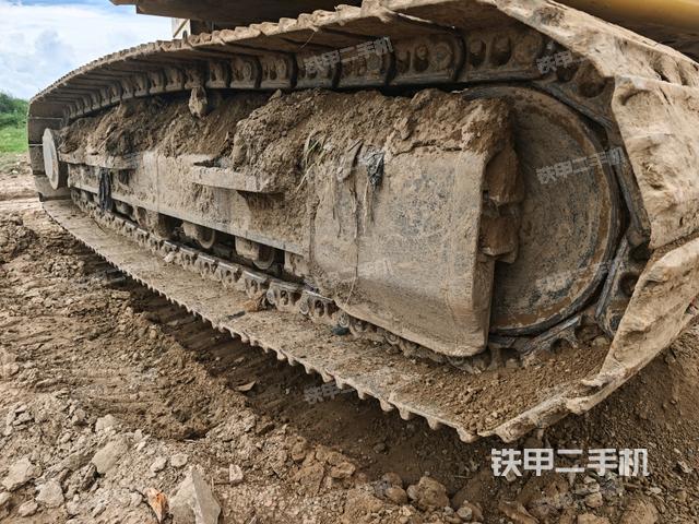 左驱动轮(行走机构) 左驱动轮(行走机构)