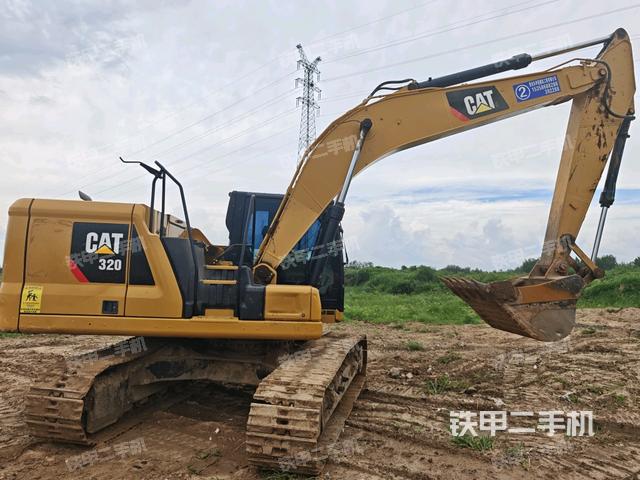 大臂根部 斜视(工作和回转装置) 大臂根部 斜视(工作和回转装置)