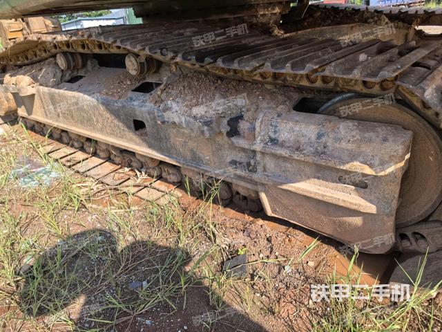 右驱动轮(行走机构) 右驱动轮(行走机构)