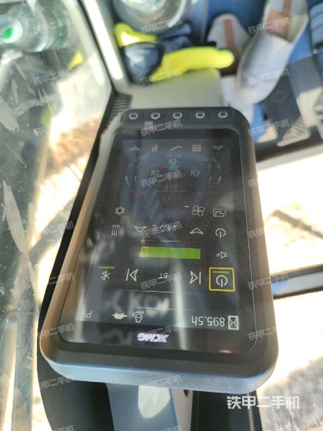 顯示屏?(駕駛室部分) 顯示屏?(駕駛室部分)