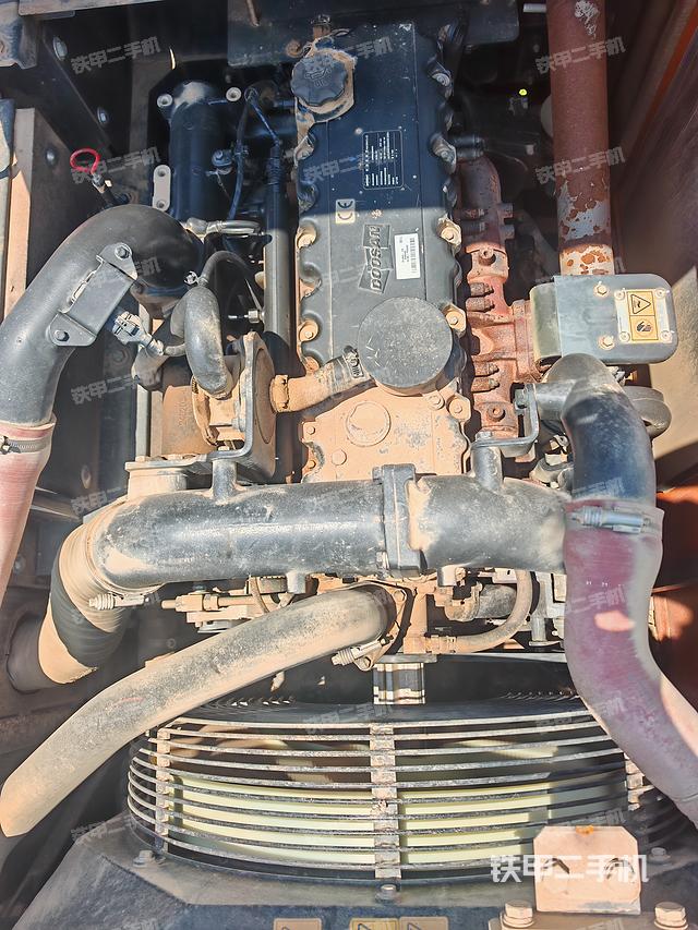 发动机整体俯视（整机外观）