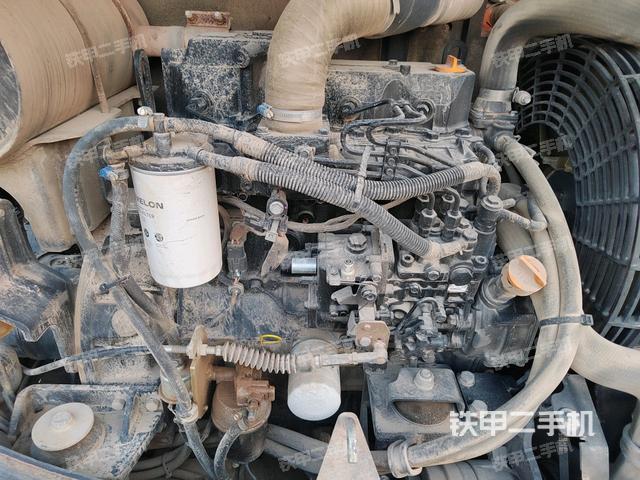 发动机整体俯视(整机外观) 发动机整体俯视(整机外观)