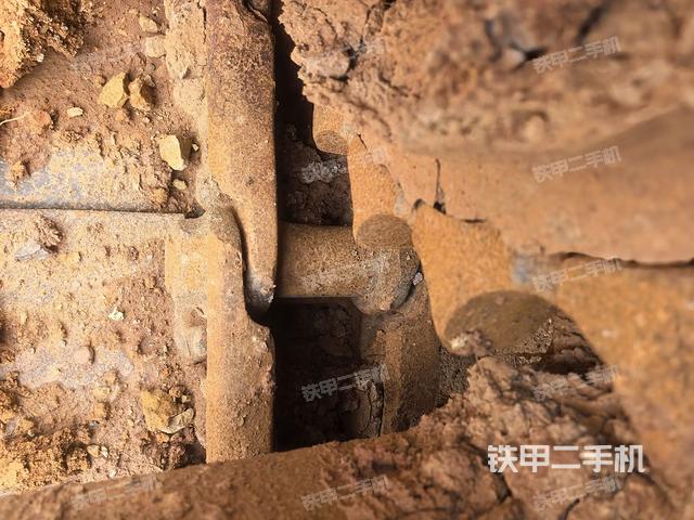 左托鏈輪和鏈筋(行走機(jī)構(gòu)) 左托鏈輪和鏈筋(行走機(jī)構(gòu))