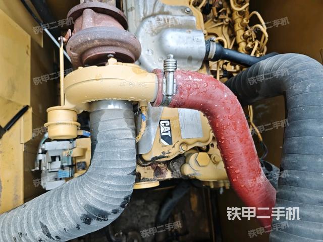 水箱+風(fēng)扇特寫(上車部件) 水箱+風(fēng)扇特寫(上車部件)