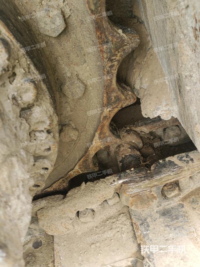 右側(cè)履帶整體（行走機(jī)構(gòu)）