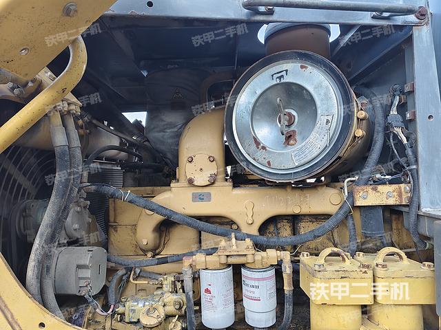 發(fā)動機(jī)（設(shè)備外觀及核心部件）