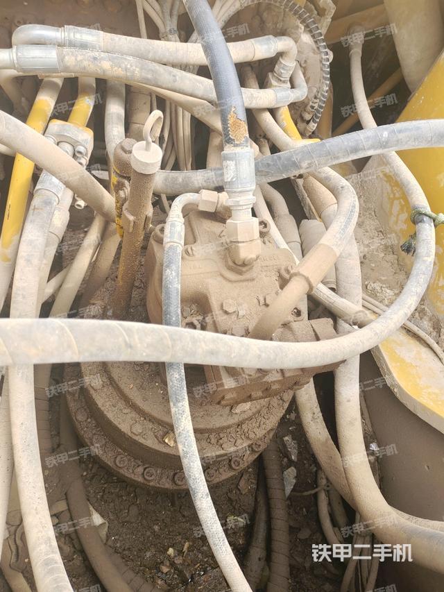 回轉(zhuǎn)馬達(dá)（上車部件）