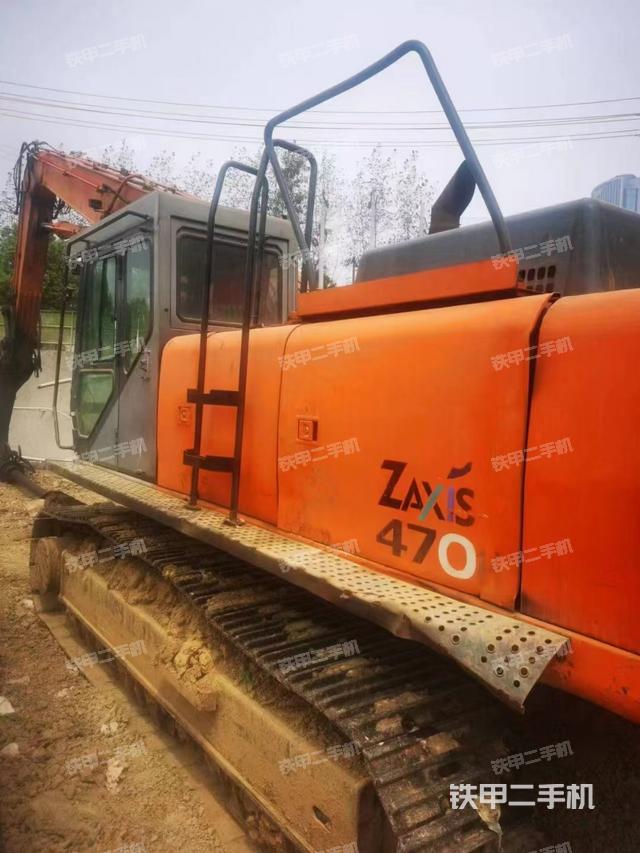 驾驶室顶部（整机外观）