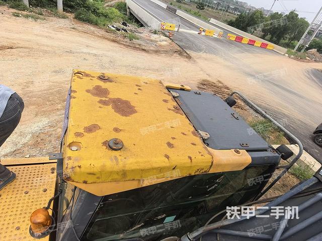 駕駛室頂部俯視(上車部件) 駕駛室頂部俯視(上車部件)