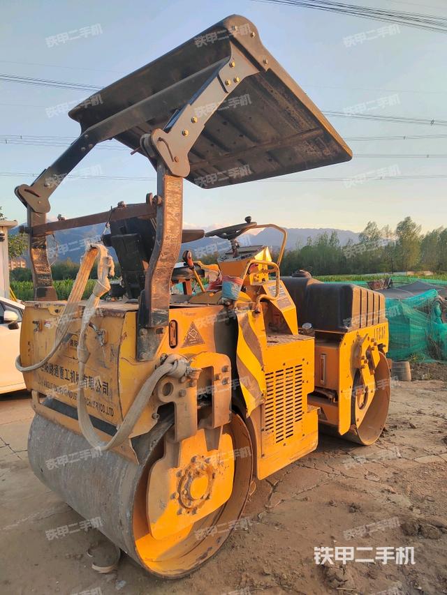 整机右后45°(设备外观及核心部件) 整机右后45°(设备外观及核心部件)