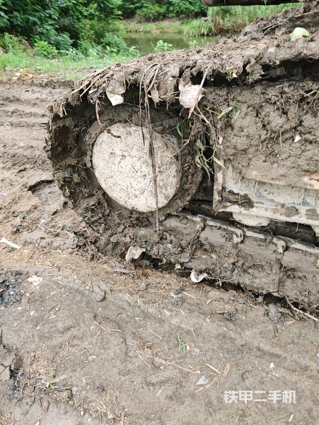 左驅(qū)動(dòng)輪(行走機(jī)構(gòu)) 左驅(qū)動(dòng)輪(行走機(jī)構(gòu))