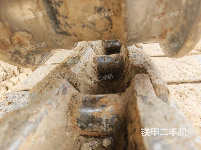 右驱动轮(行走机构) 右驱动轮(行走机构)