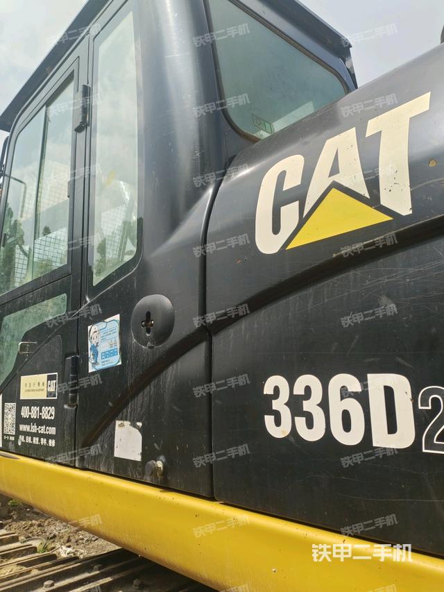 駕駛室左后45度（駕駛室部分）