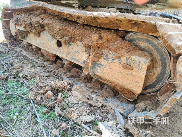 右側(cè)履帶整體?（行走機(jī)構(gòu)）