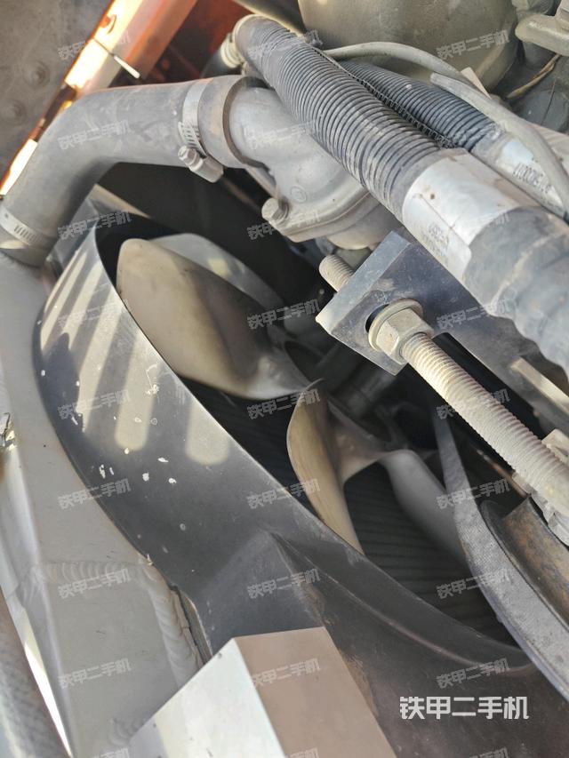 水箱+風扇特寫(上車部件) 水箱+風扇特寫(上車部件)