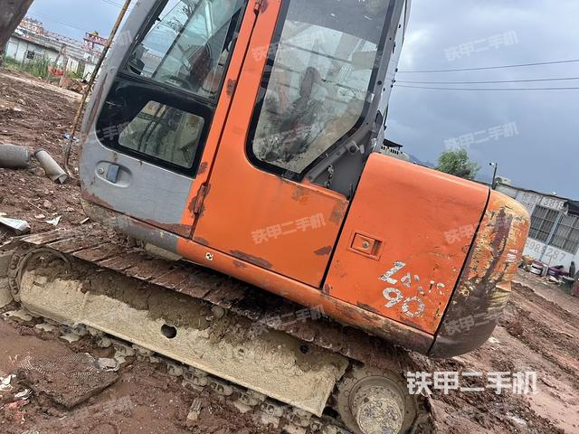 右側(cè)履帶整體?（行走機構(gòu)）